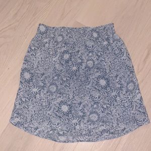 Loft Petite and White Floral Skirt Size XXS
